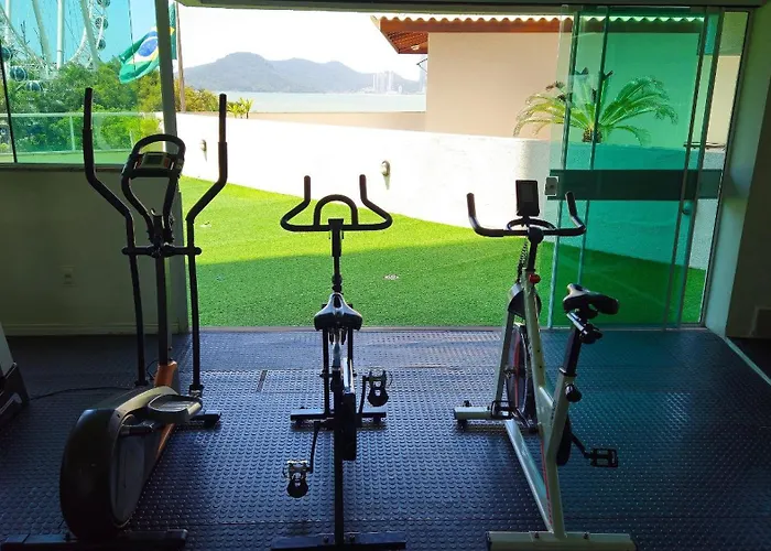 Para Casais, Predio Beira Mar, Em Frente A Roda Gigante